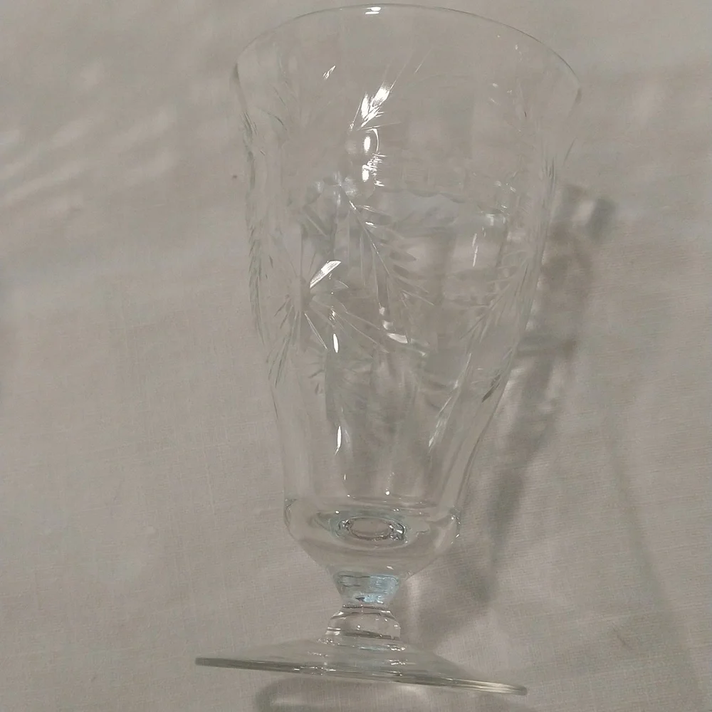 Set of 6 etched crystal wine glasses 8 ounces